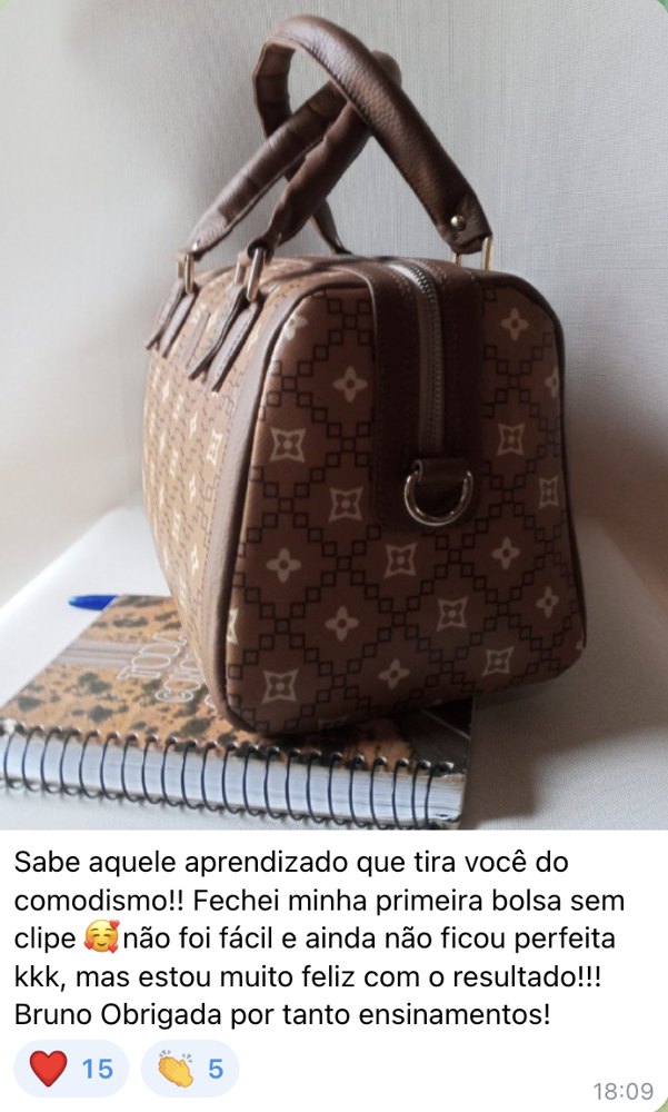 Print de aluna com a primeira bolsa fechada sem clipe